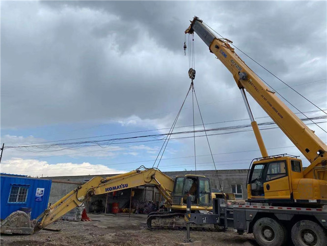 武昌区25吨吊车的工作半径是多少？