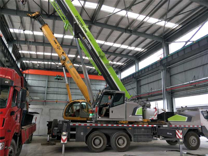 武昌区高空车出租需要注意哪些安全事项？